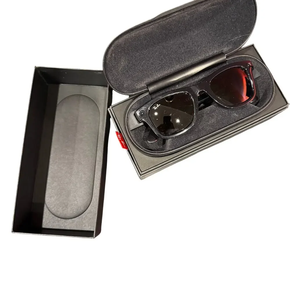 Ray-Ban Stories Wayfarer Smart Glasses RW4002 Meta Facebook Complete Box